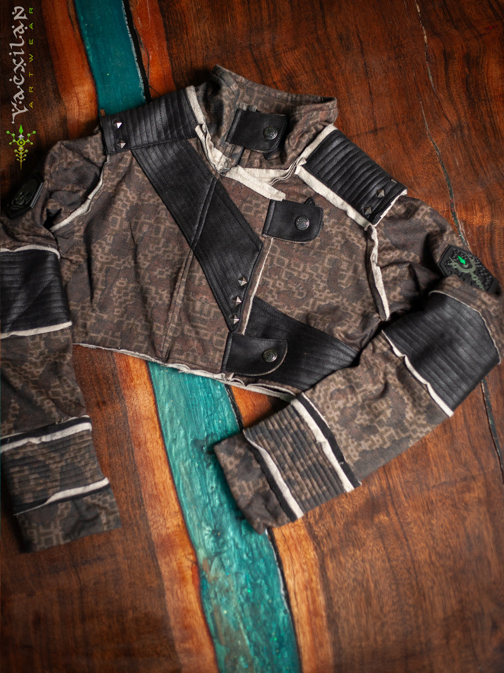 Crop Jacket Woman Neotokyo Punk / Cotton Looper Fake Leather - LEOPARDUS LAGARTIKA